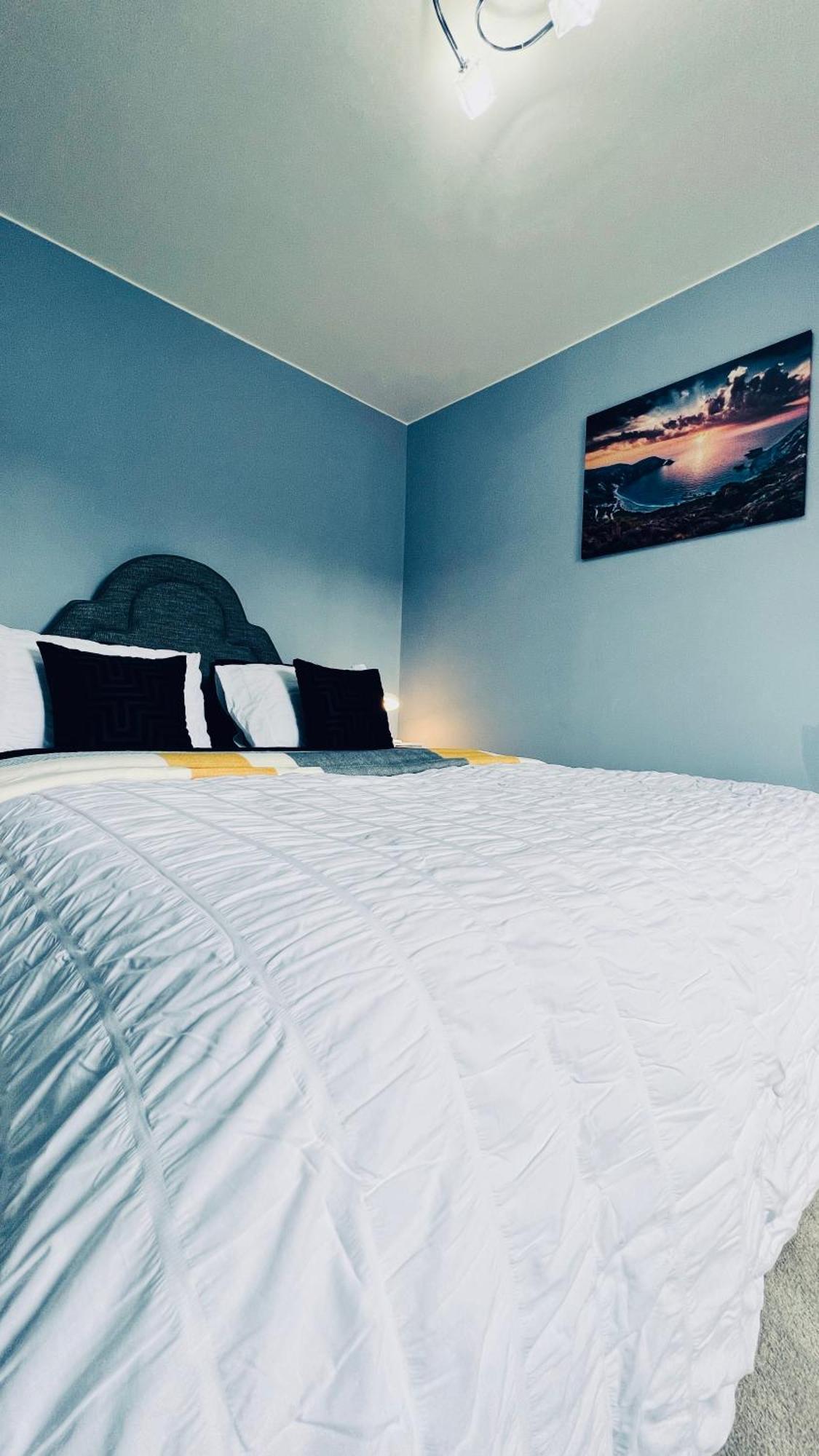 Apartment Deluxe 2 Bedroom Sheffield