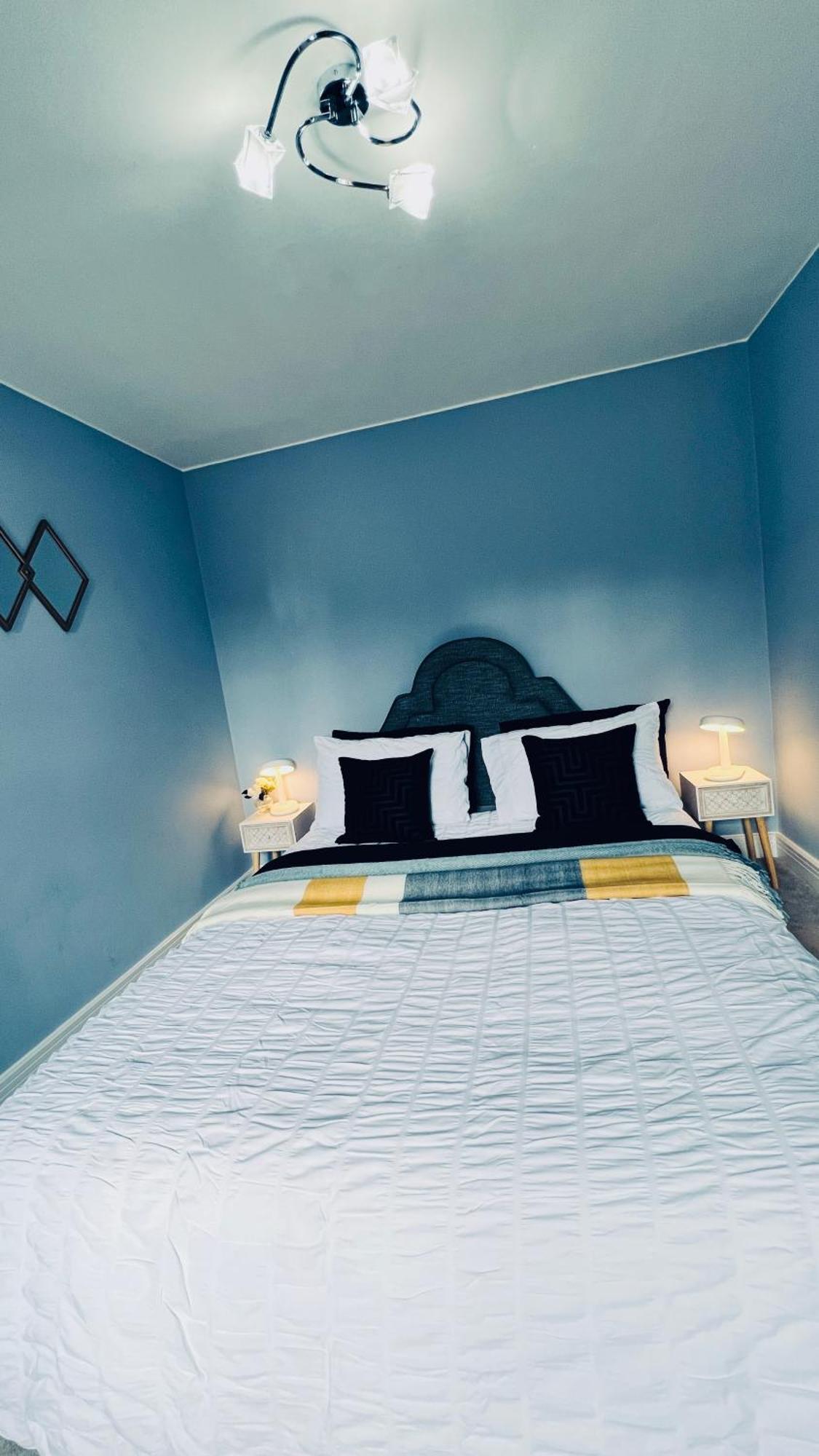 Deluxe 2 Bedroom