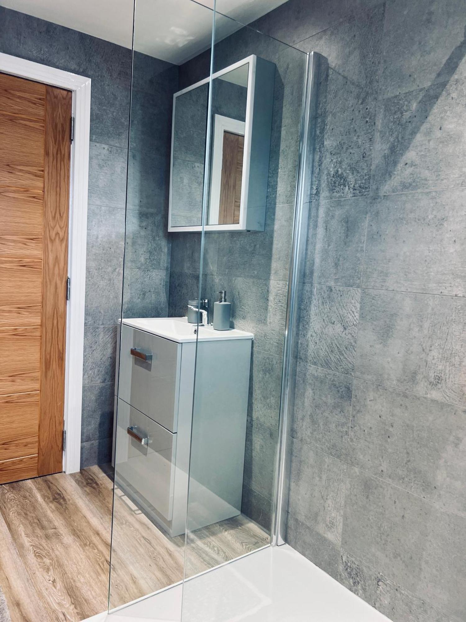 Deluxe 2 Bedroom Sheffield