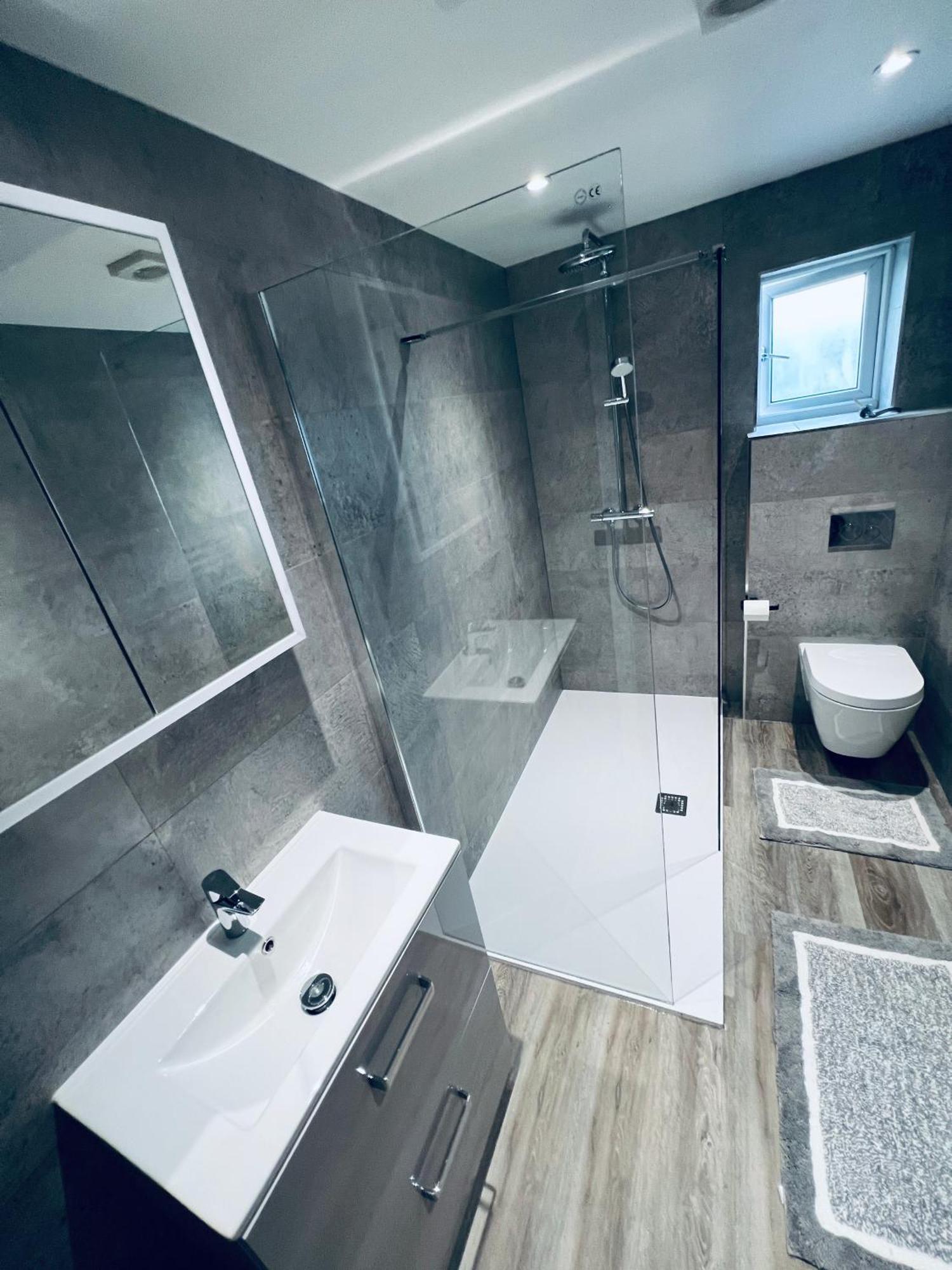 Deluxe 2 Bedroom Apartment Sheffield